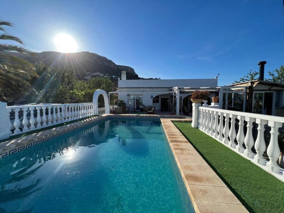 Villa Corralets Калпе Екстериор снимка